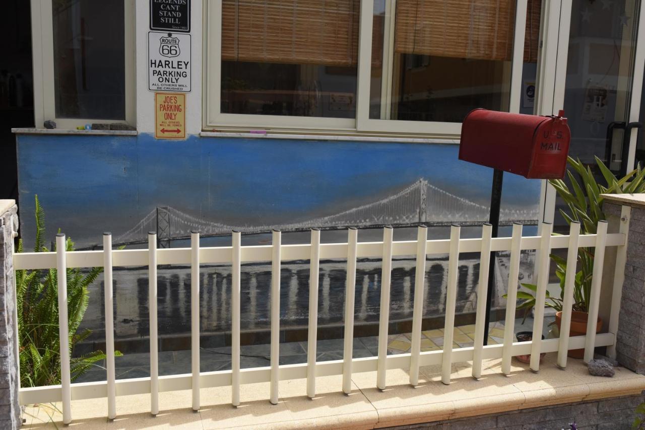 Hotel California Carloforte  Exterior photo